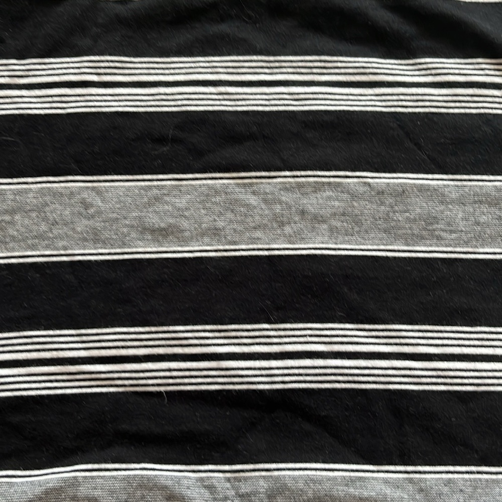 Guess Tank - Picture 5 of 6